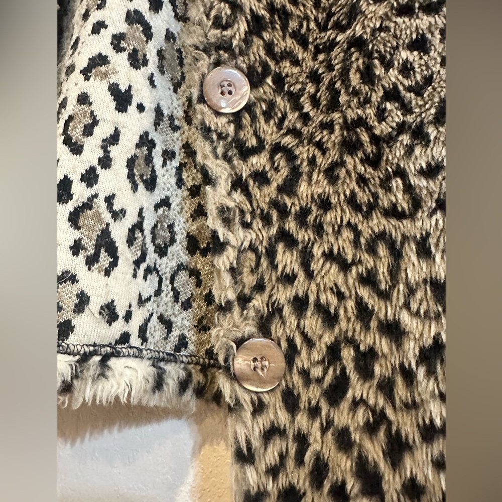 Coldwater Creek Leopard Print Faux Fur Vest - Picture 13 of 14